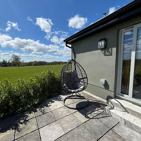 Sleeps 2 With Garden And Parking Casa vacanze