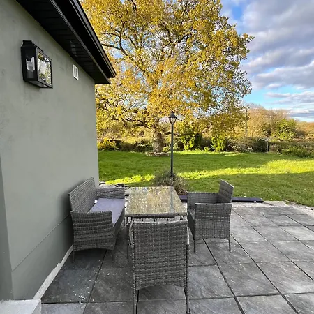 Casa vacanze Sleeps 2 With Garden And Parking